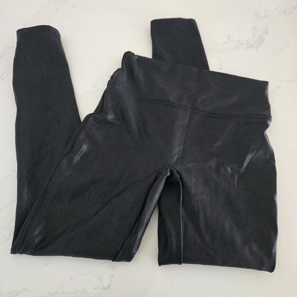 Spanx Faux Leather High Waisted Black Leggings Full Length Women's Size Large - Picture 2 of 6